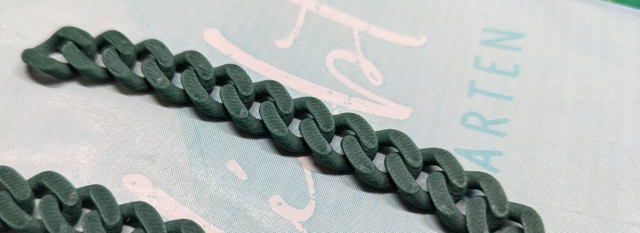 Armband aus Fischernetz